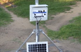RG30 Logging Rain Gauge on portable tripod